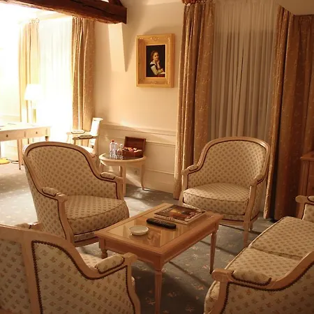 Hotell Domaine De Belesbat