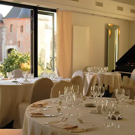 Domaine De Belesbat Hotell